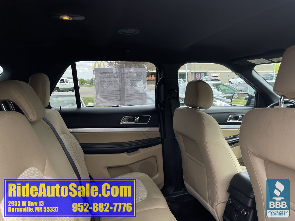2017 Ford Explorer Image 16