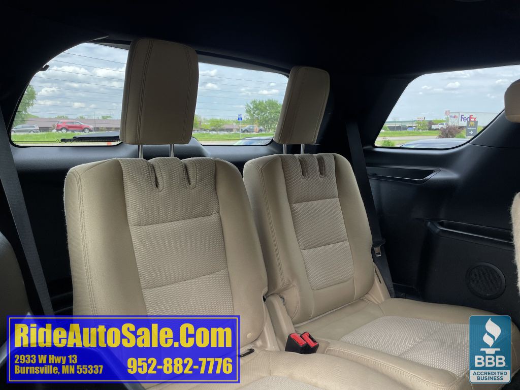 2017 Ford Explorer Image 17