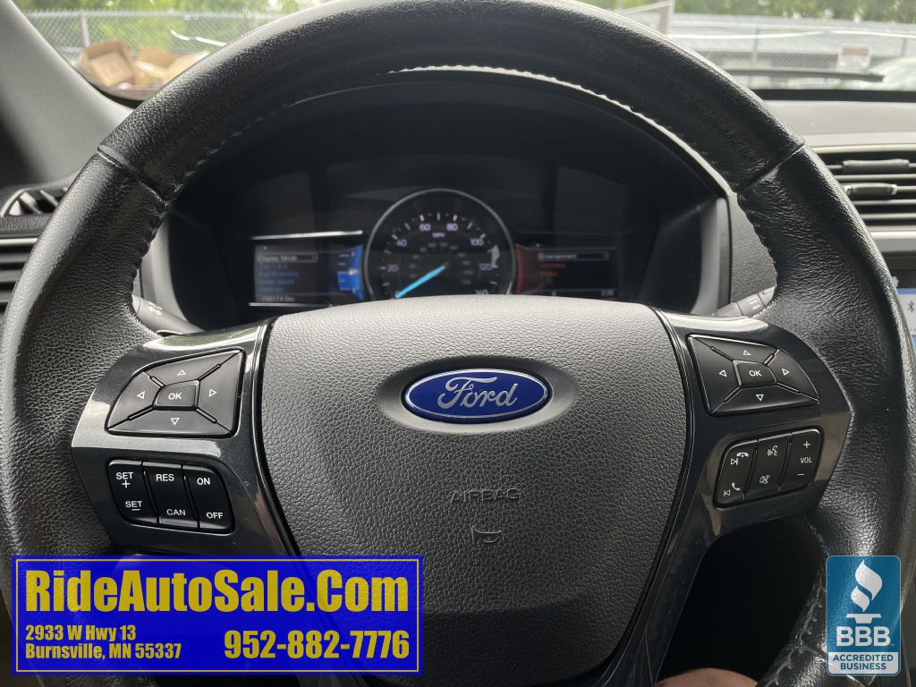 2017 Ford Explorer Image 19