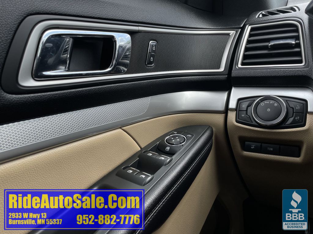 2017 Ford Explorer Image 34