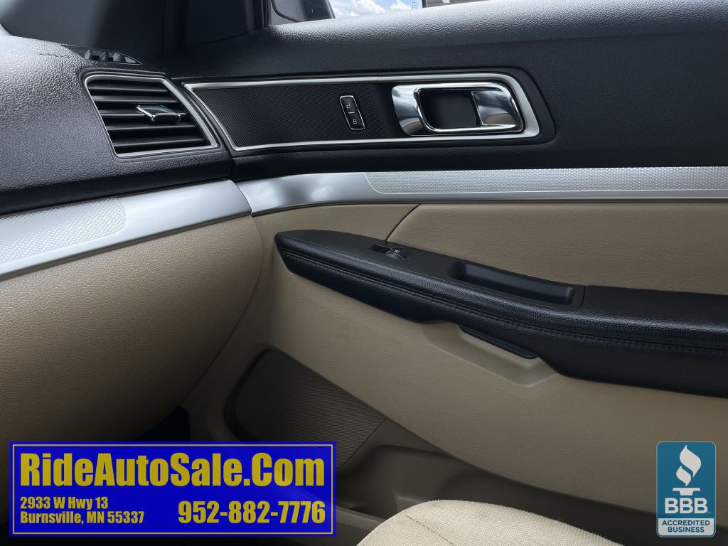 2017 Ford Explorer Image 36