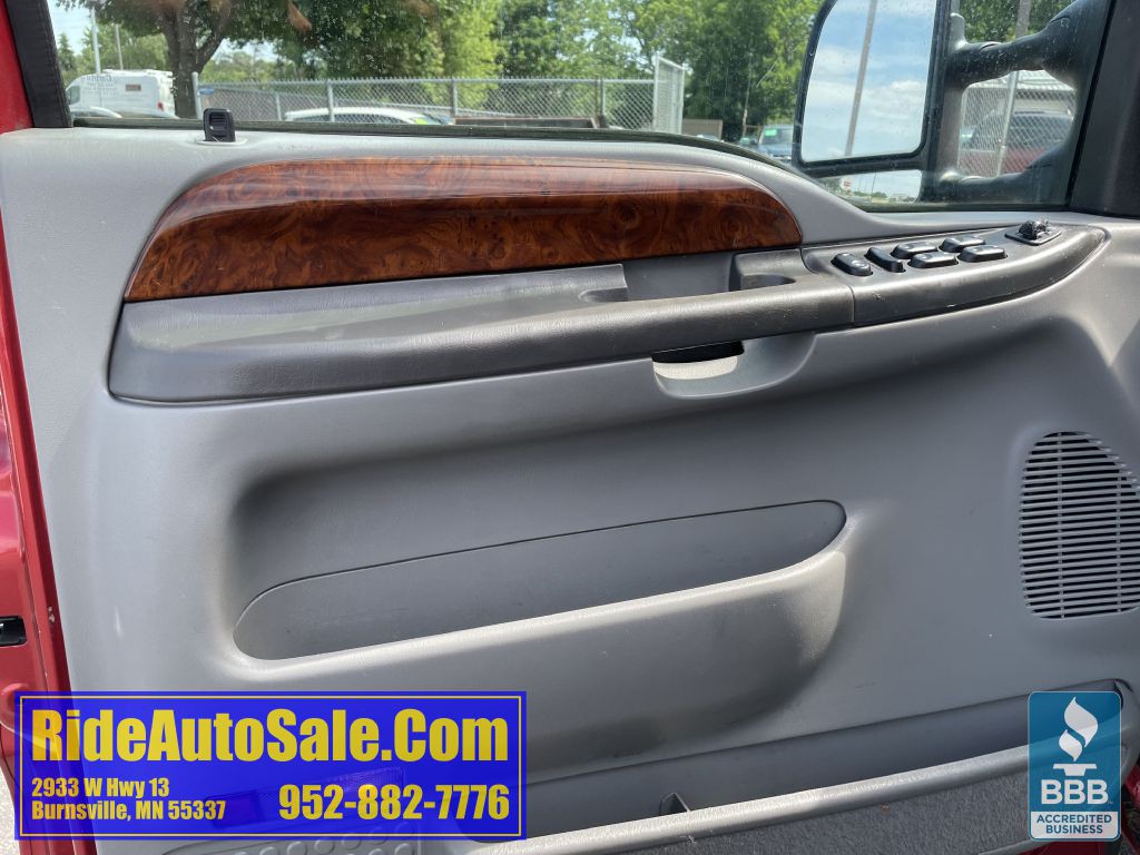 2002 Ford F-350 Image 9