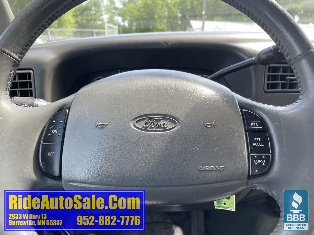 2002 Ford F-350 Image 19