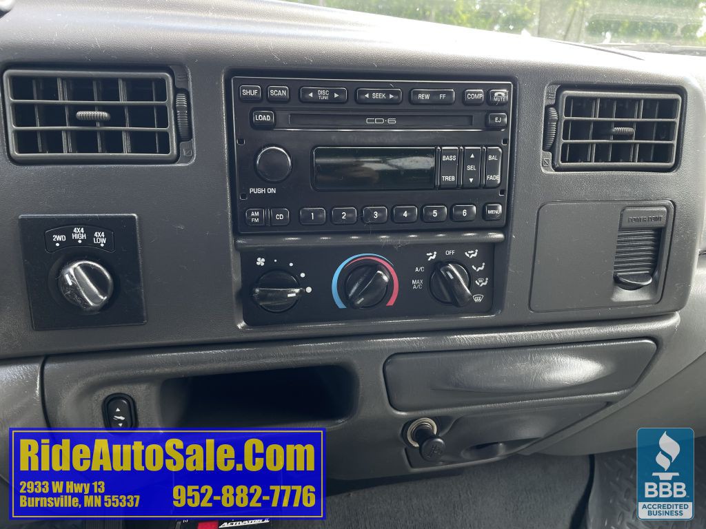 2002 Ford F-350 Image 21