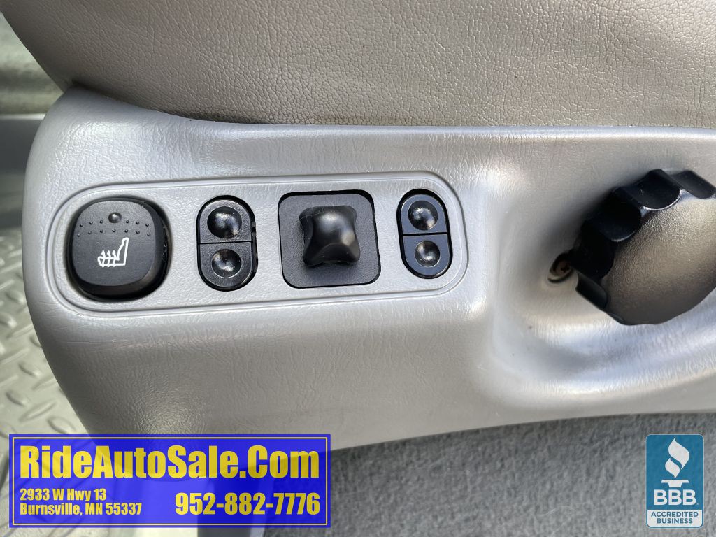 2002 Ford F-350 Image 30