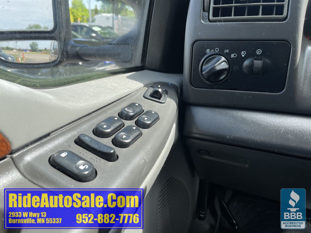 2002 Ford F-350 Image 31