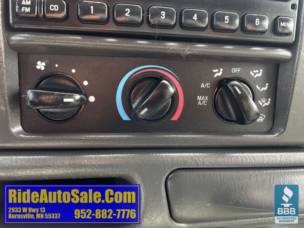 2002 Ford F-350 Image 34