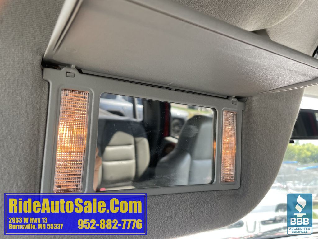 2002 Ford F-350 Image 40