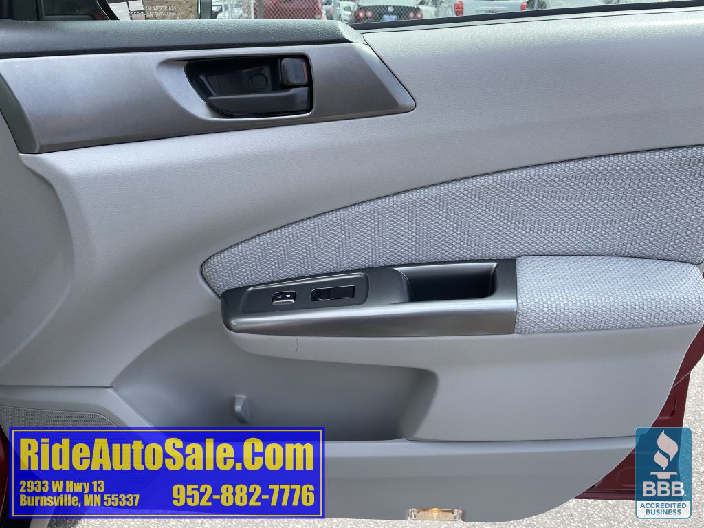 2011 Subaru Forester Image 13