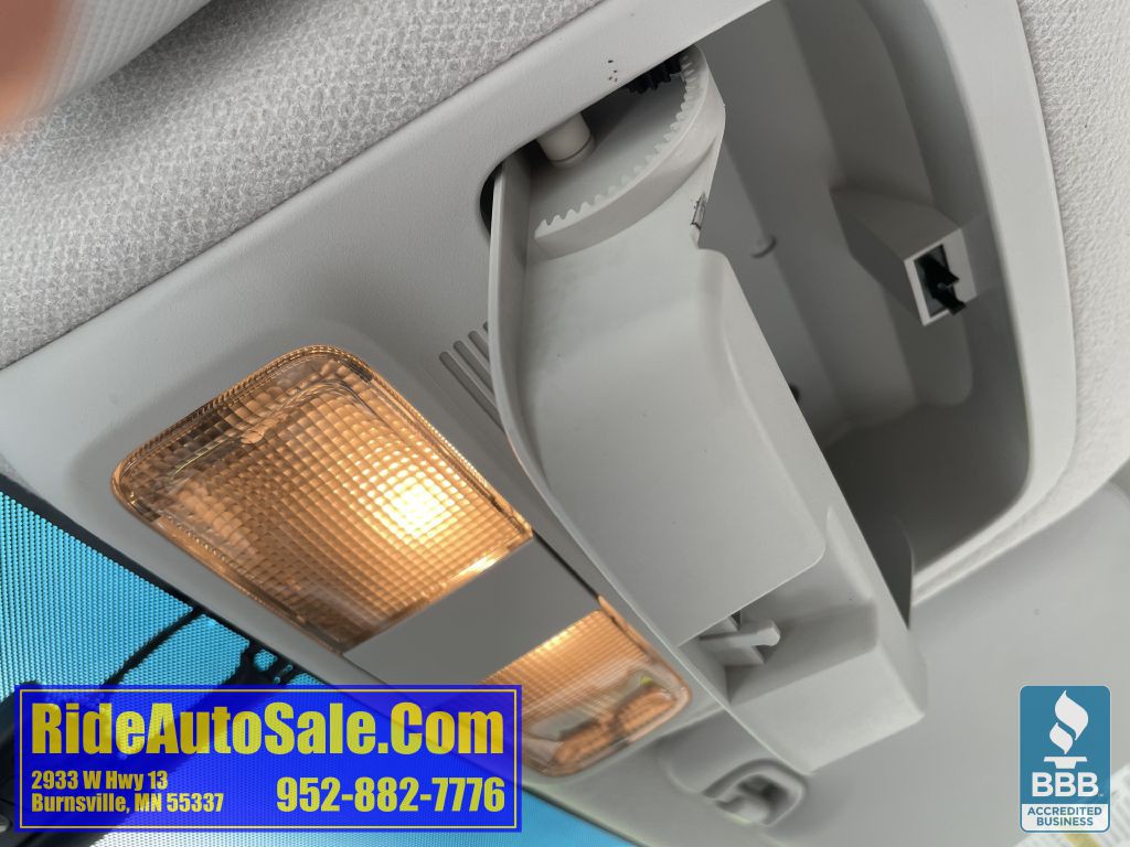 2011 Subaru Forester Image 40
