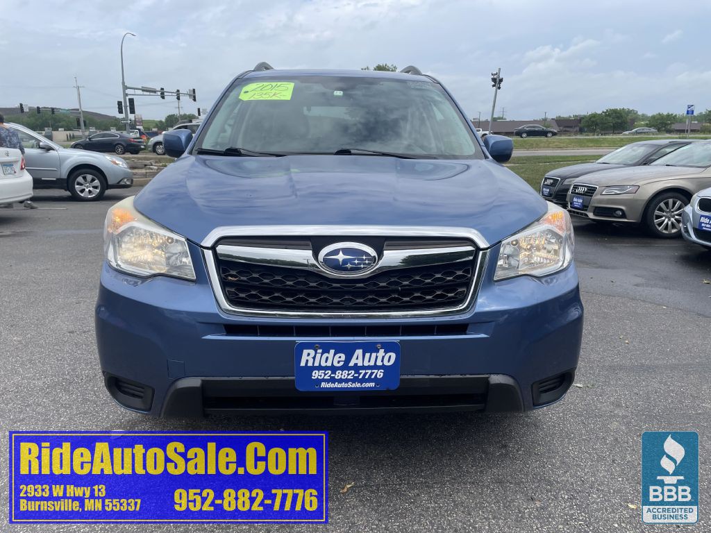 2015 Subaru Forester Image 2