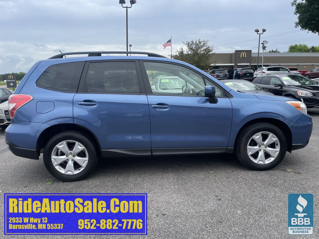 2015 Subaru Forester Image 4