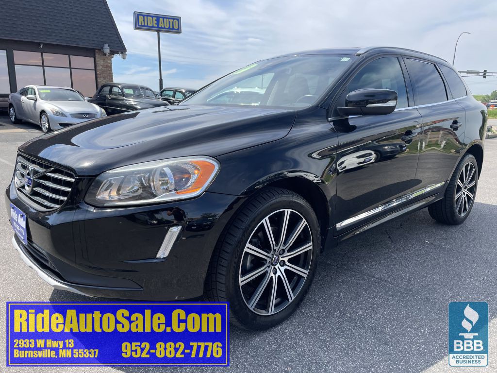 2016 Volvo XC60 Image 1