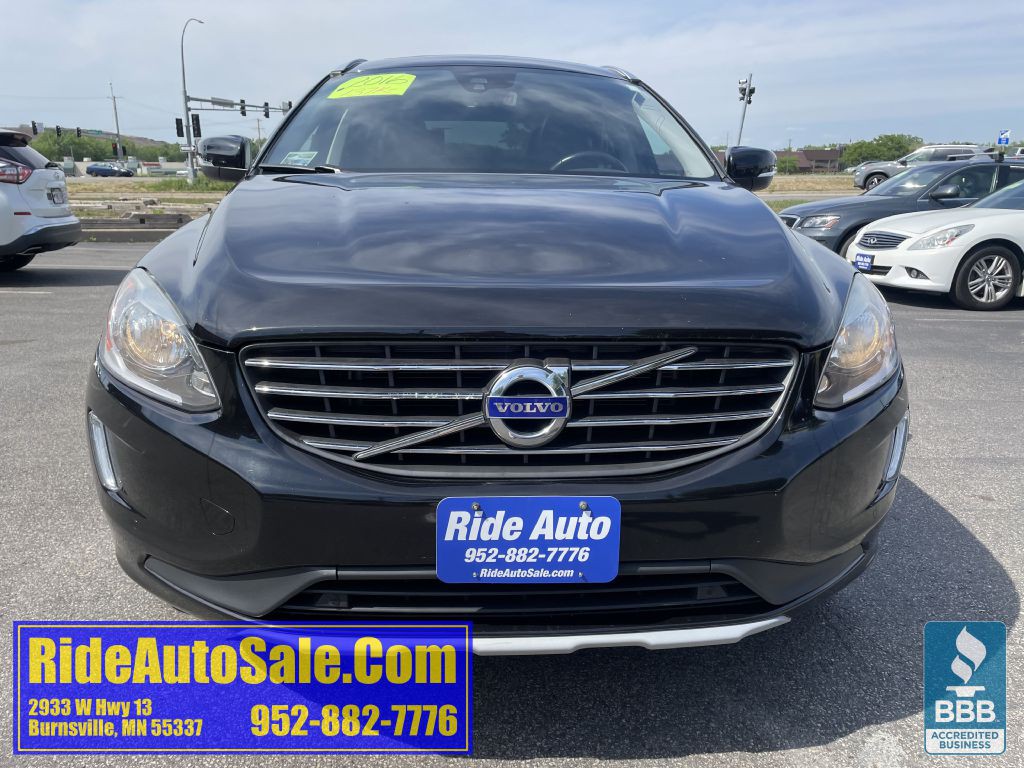 2016 Volvo XC60 Image 2