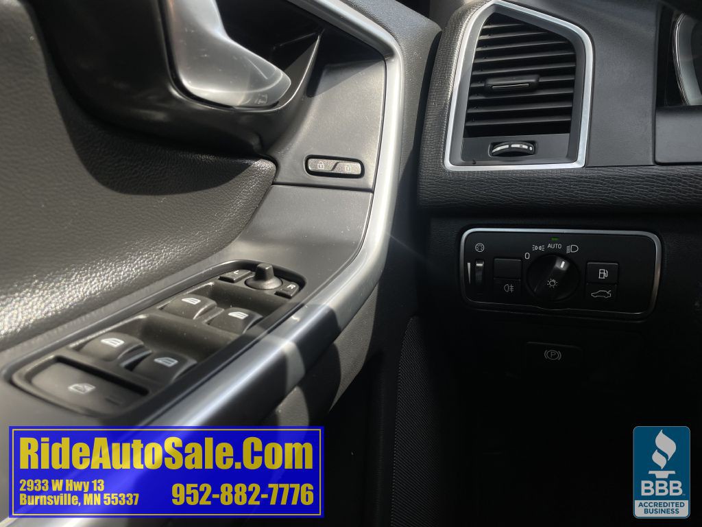 2016 Volvo XC60 Image 34