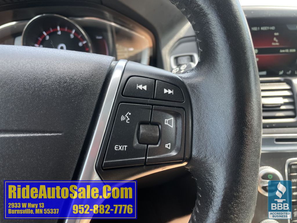 2016 Volvo XC60 Image 38