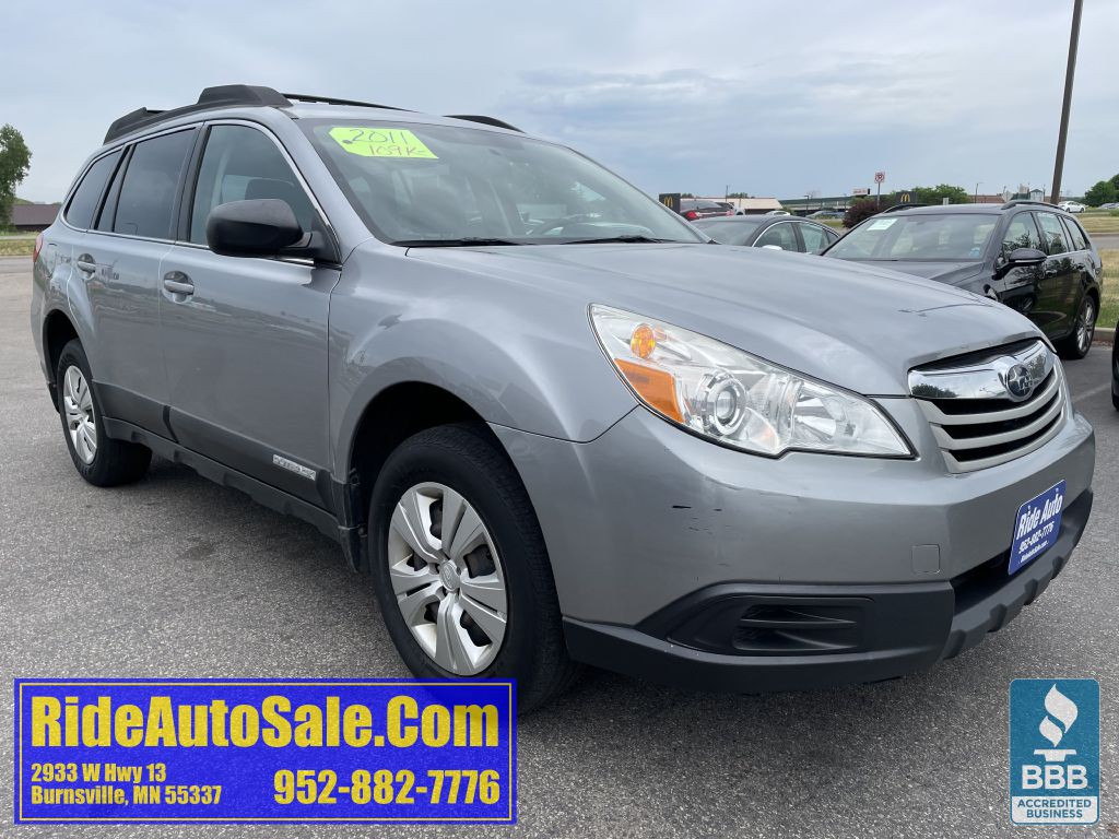 2011 Subaru Outback Image 3