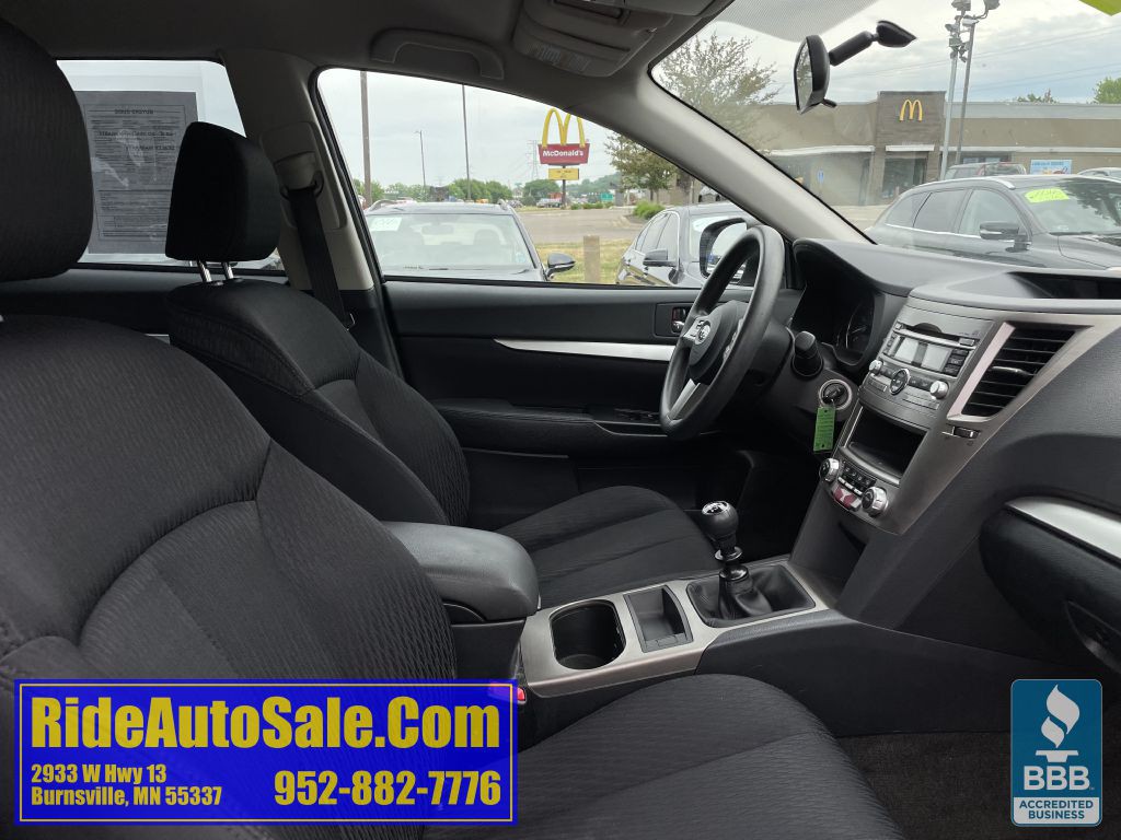 2011 Subaru Outback Image 14