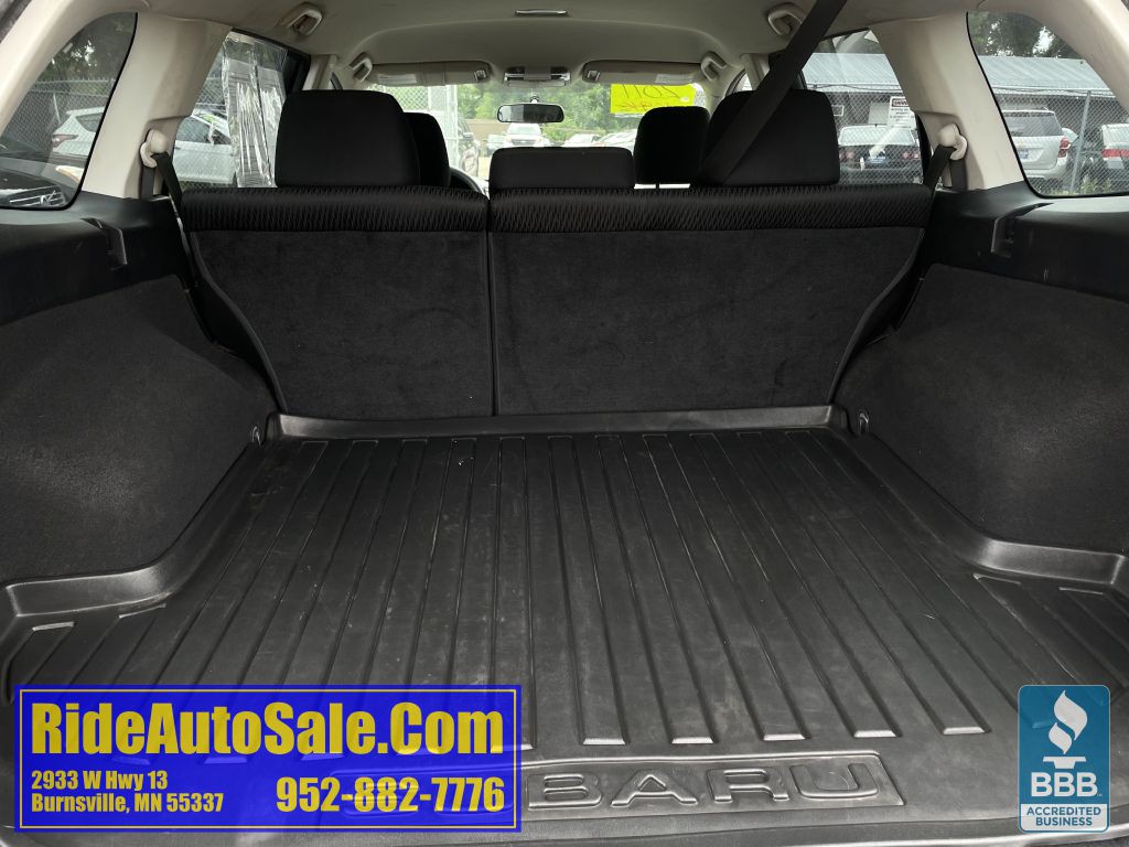 2011 Subaru Outback Image 25