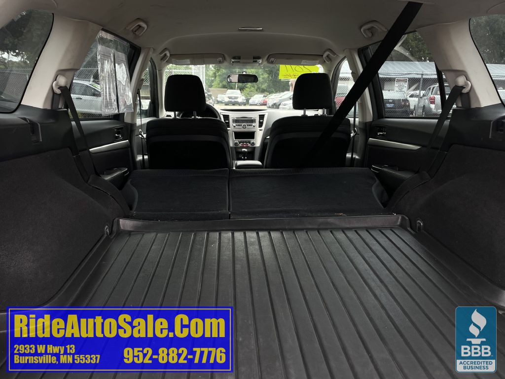 2011 Subaru Outback Image 26