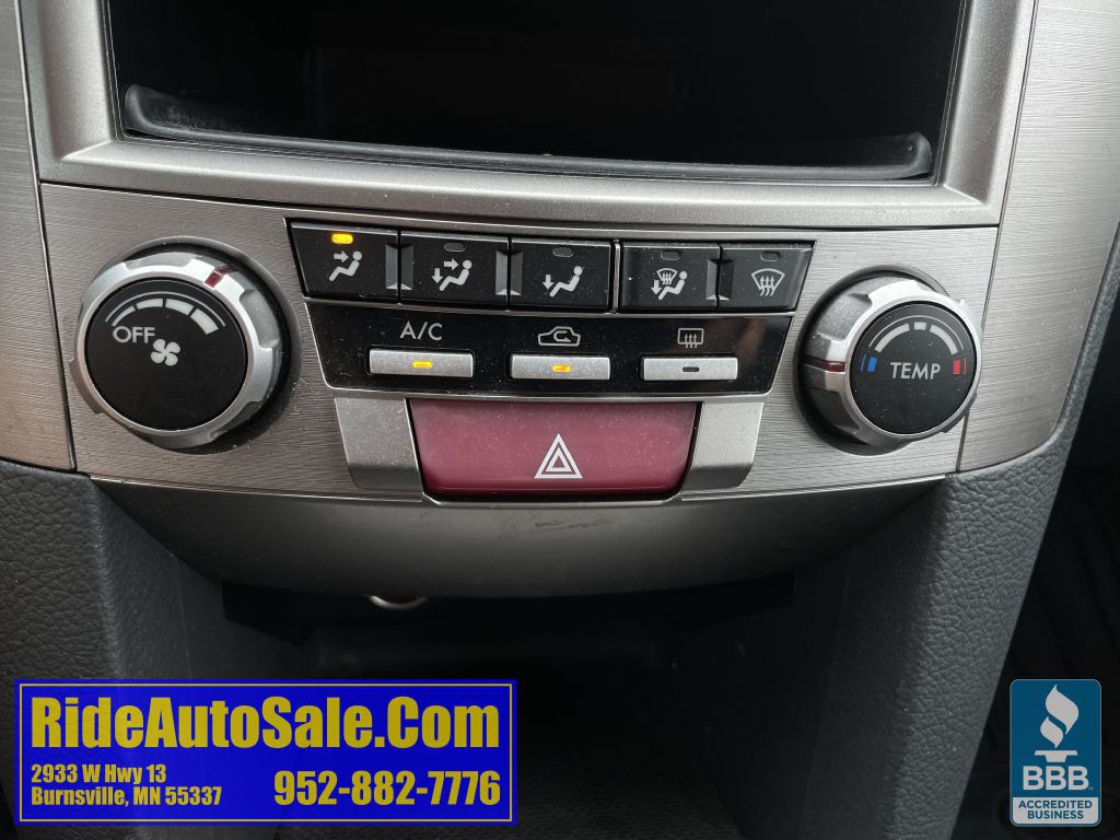 2011 Subaru Outback Image 33