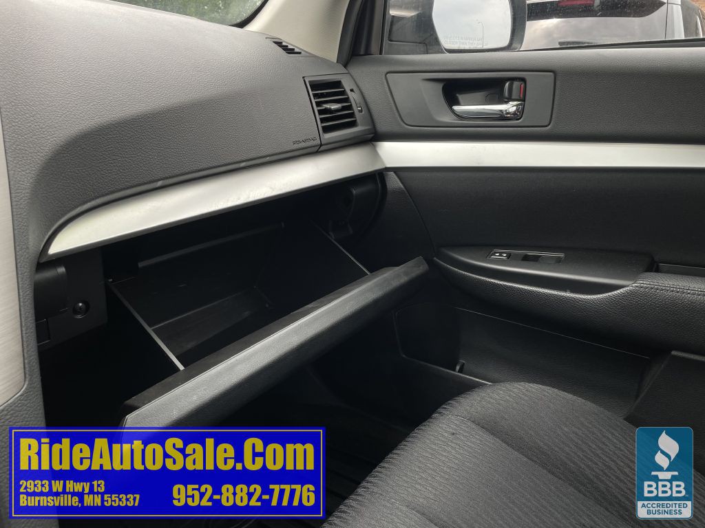 2011 Subaru Outback Image 34