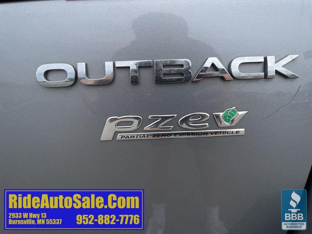 2011 Subaru Outback Image 38