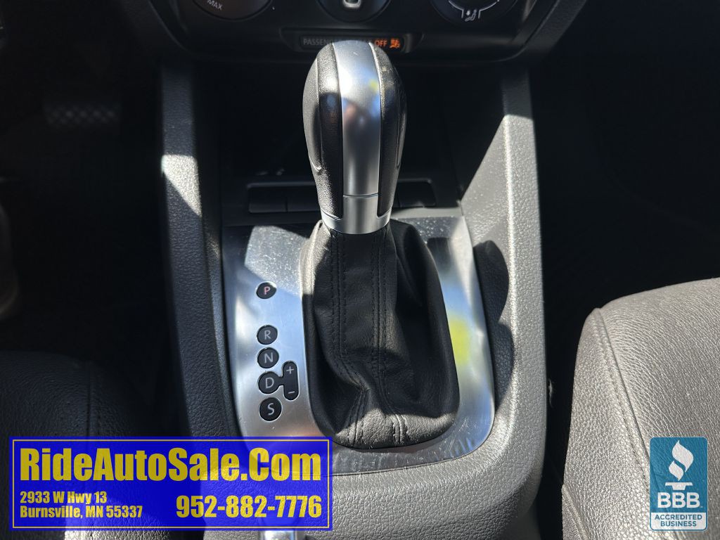 2011 Volkswagen Jetta Image 19