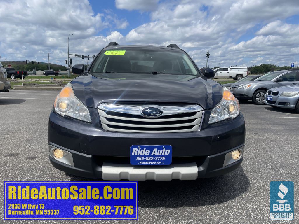 2012 Subaru Outback Image 2