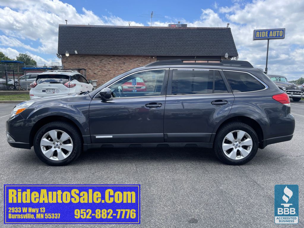 2012 Subaru Outback Image 8