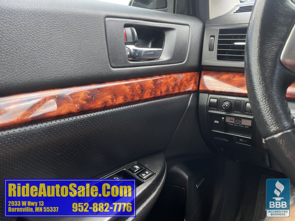 2012 Subaru Outback Image 19