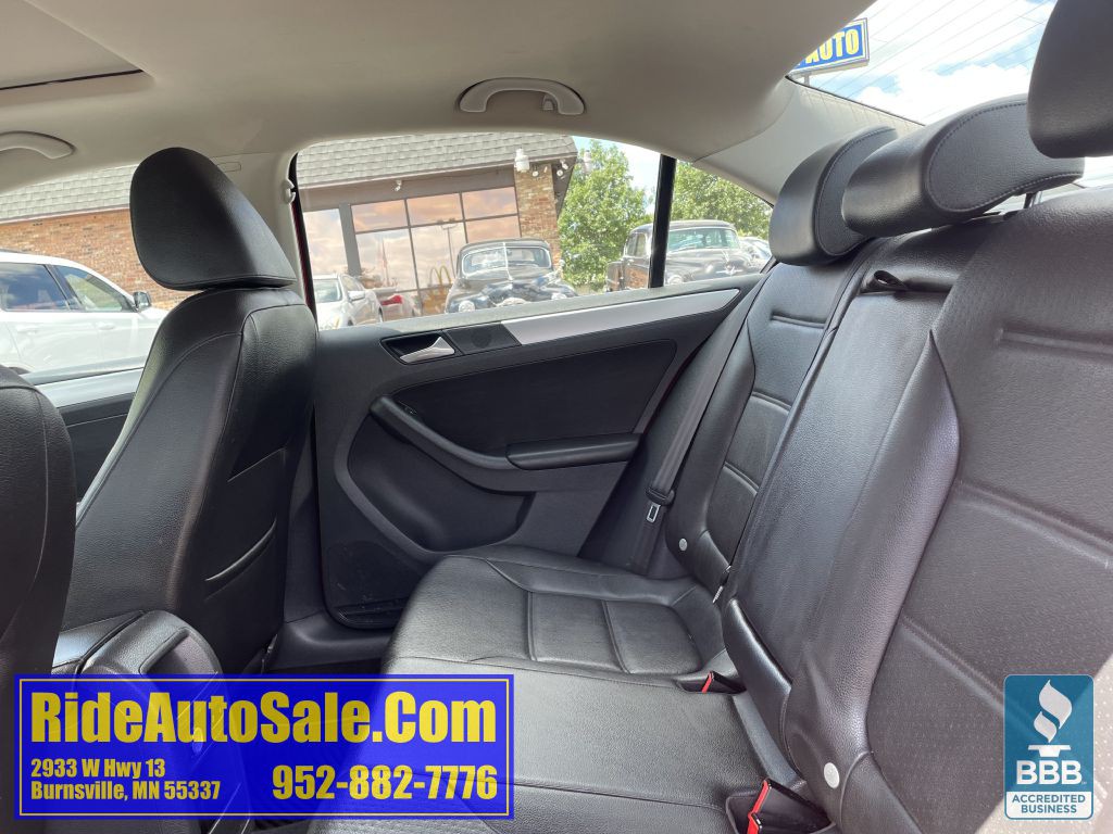 2014 Volkswagen Jetta Image 12
