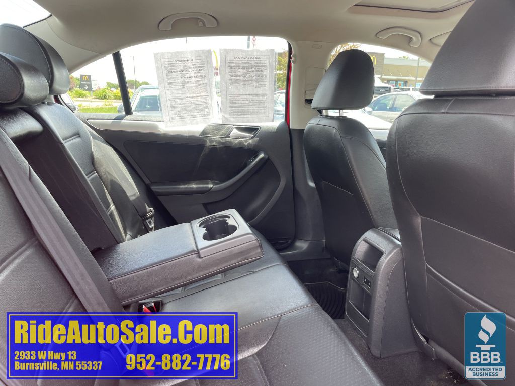 2014 Volkswagen Jetta Image 16