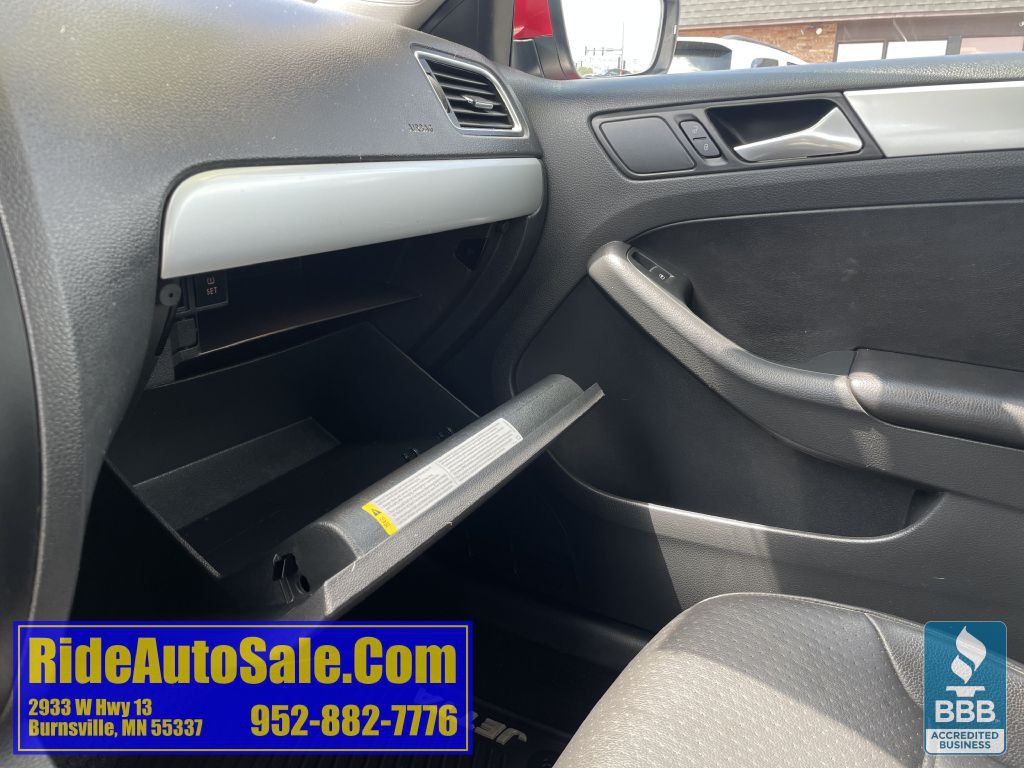 2014 Volkswagen Jetta Image 33
