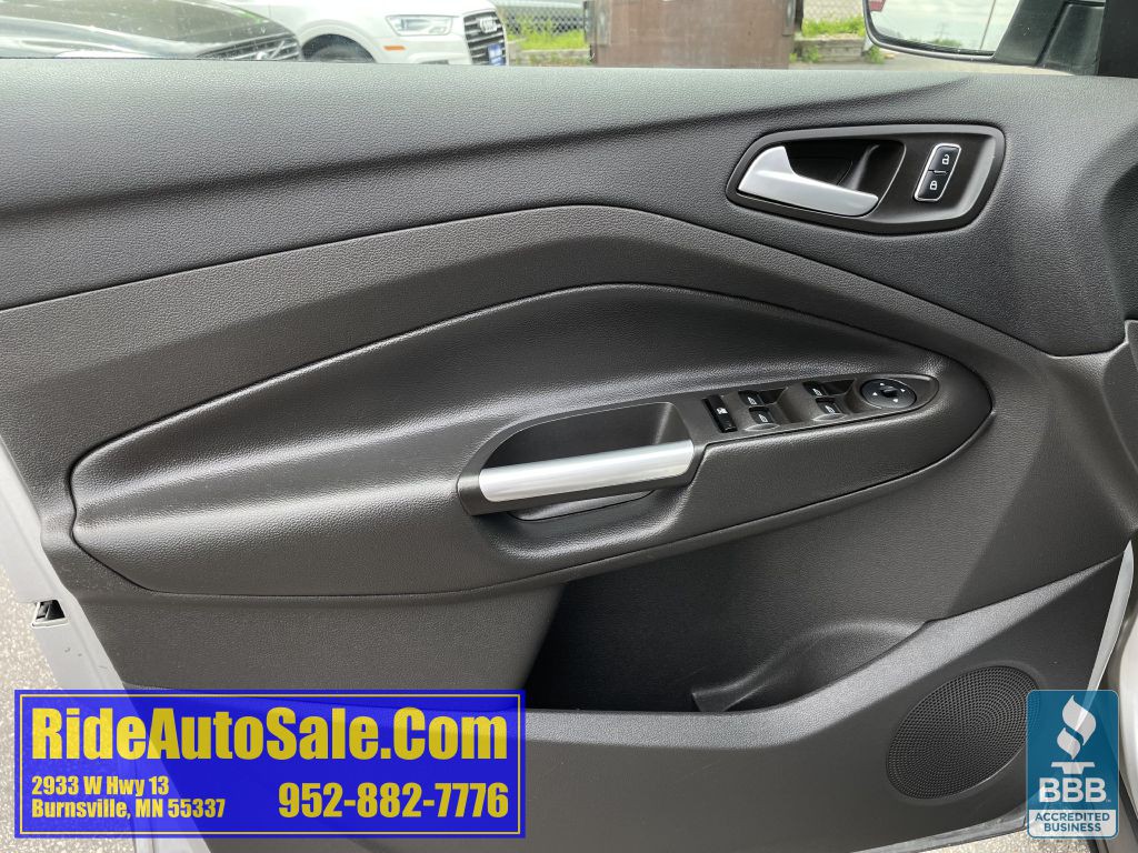 2016 Ford Escape Image 9