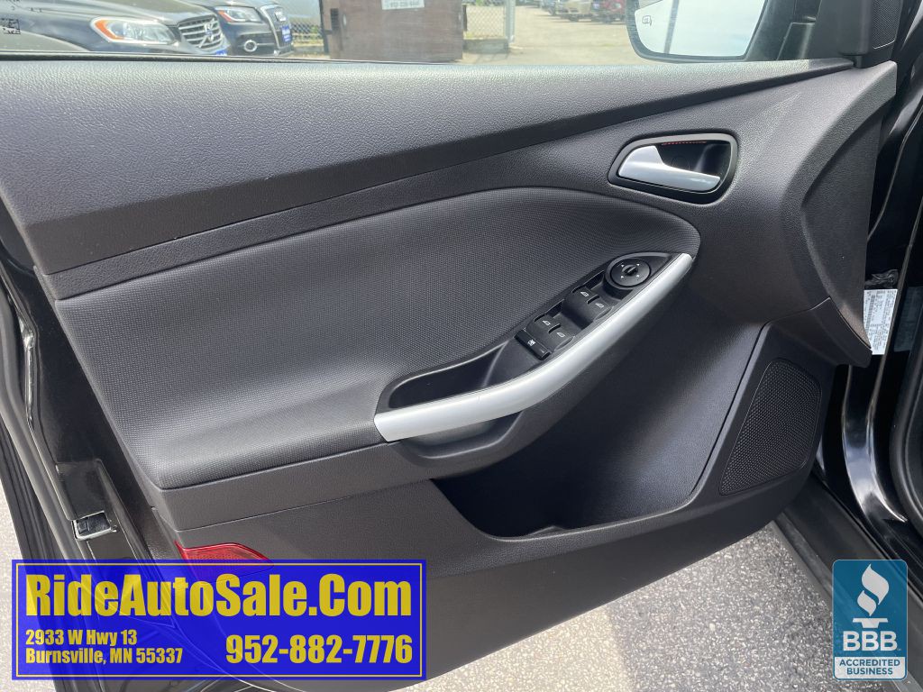 2014 Ford Focus Image 9