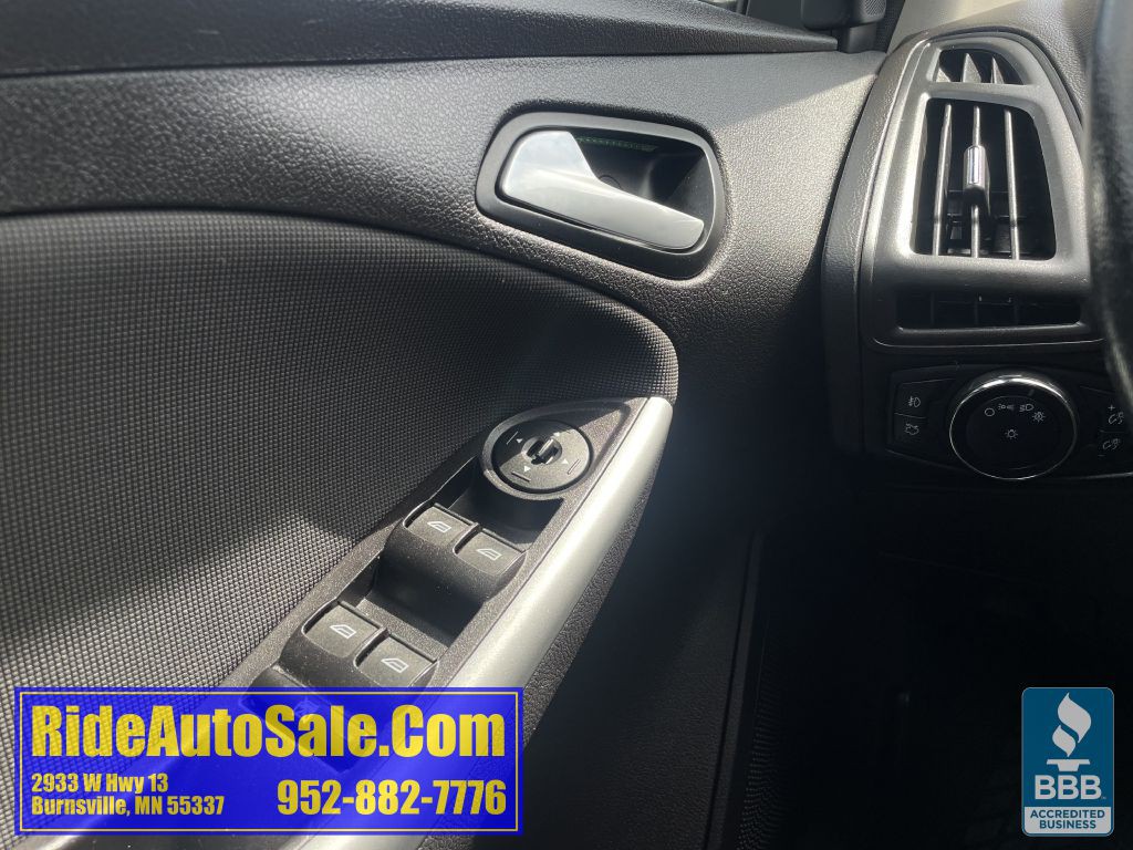 2014 Ford Focus Image 32