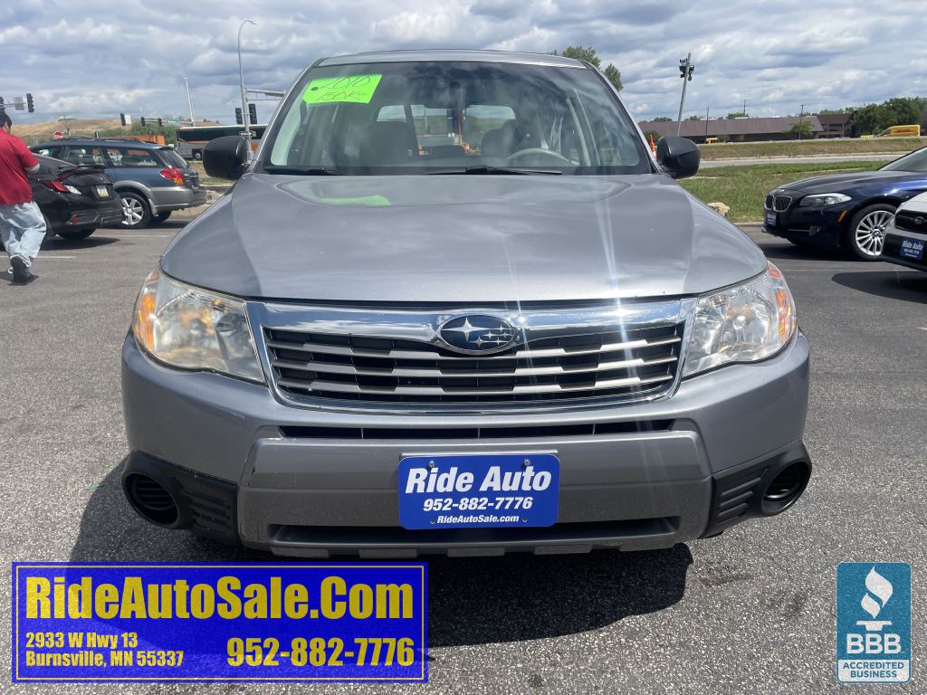 2010 Subaru Forester Image 2
