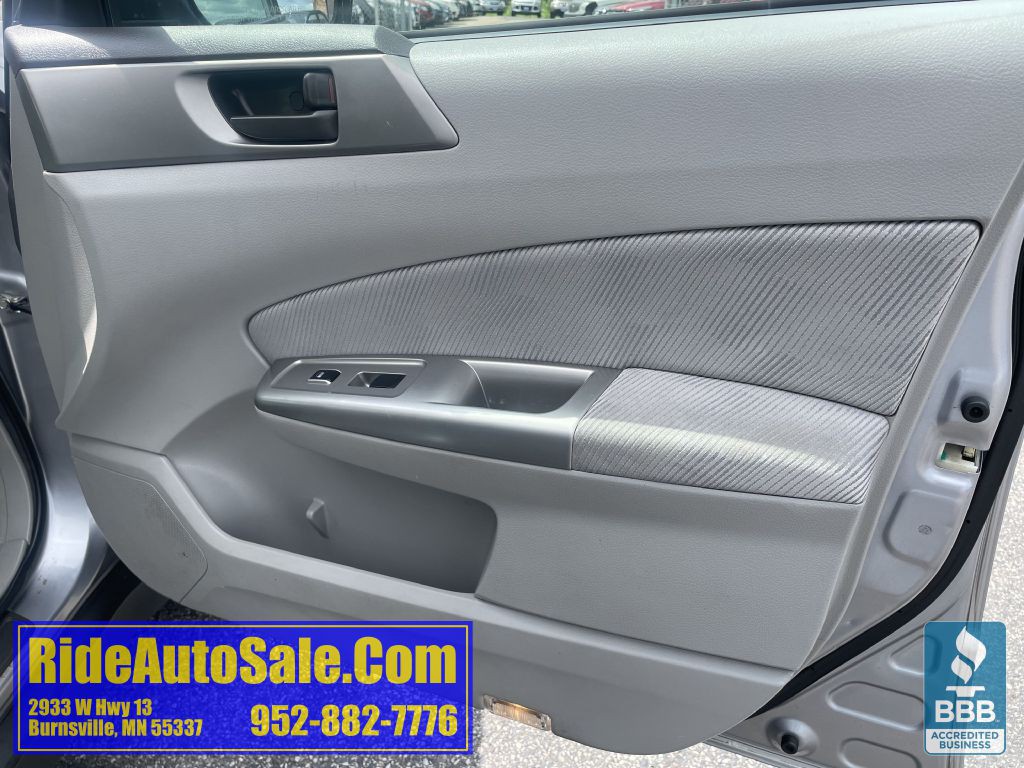 2010 Subaru Forester Image 13