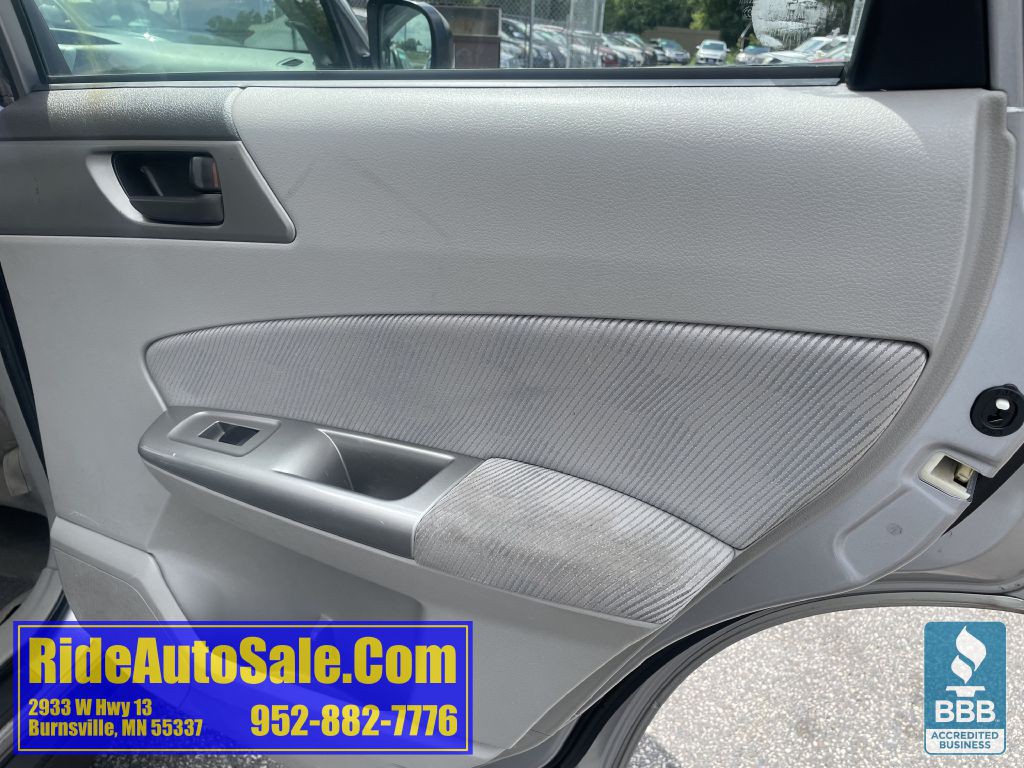 2010 Subaru Forester Image 15