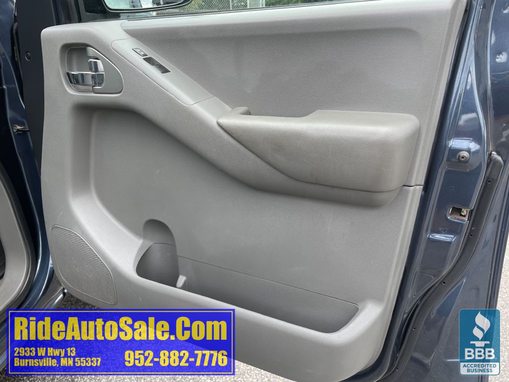 2013 Nissan Frontier Image 13