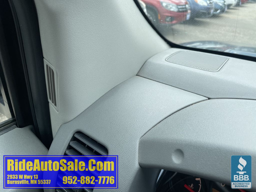 2013 Nissan Frontier Image 42