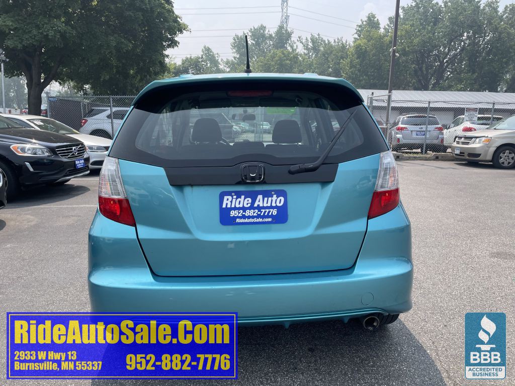 2013 Honda Fit Image 6