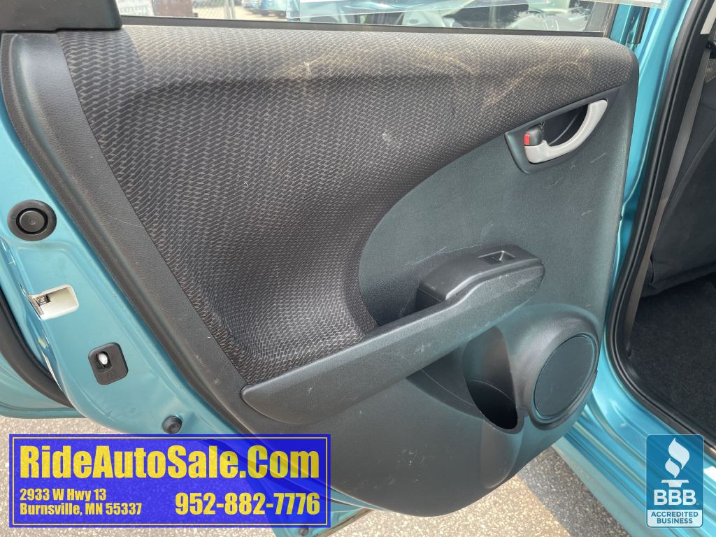 2013 Honda Fit Image 11