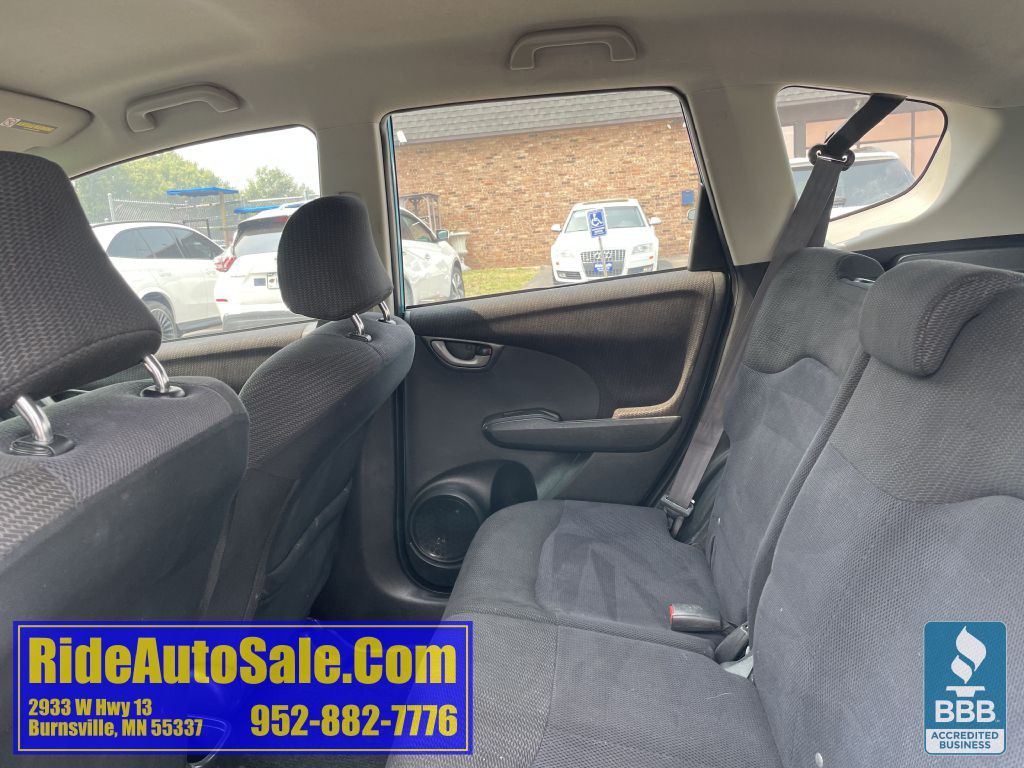 2013 Honda Fit Image 12