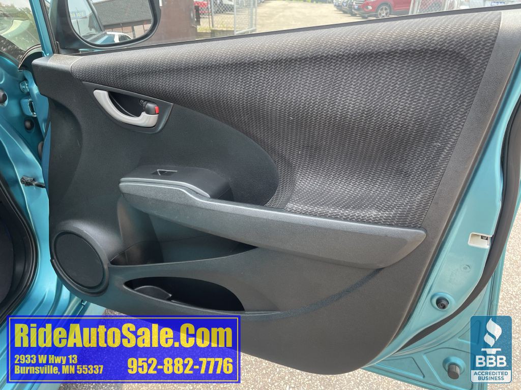 2013 Honda Fit Image 13