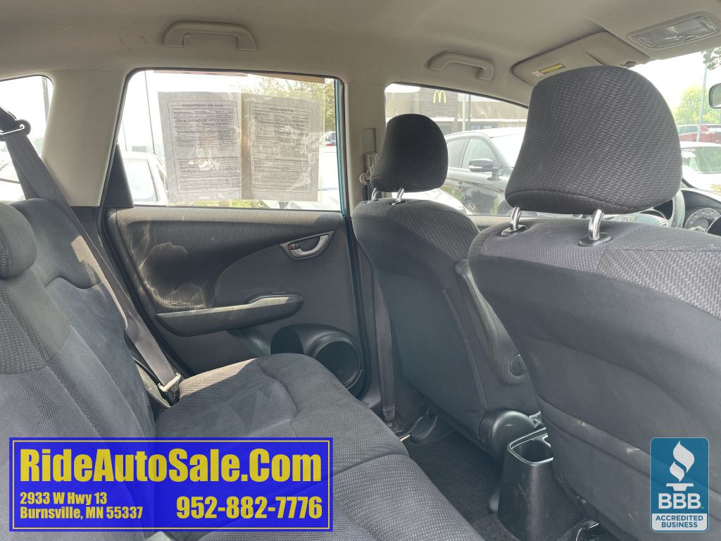 2013 Honda Fit Image 16