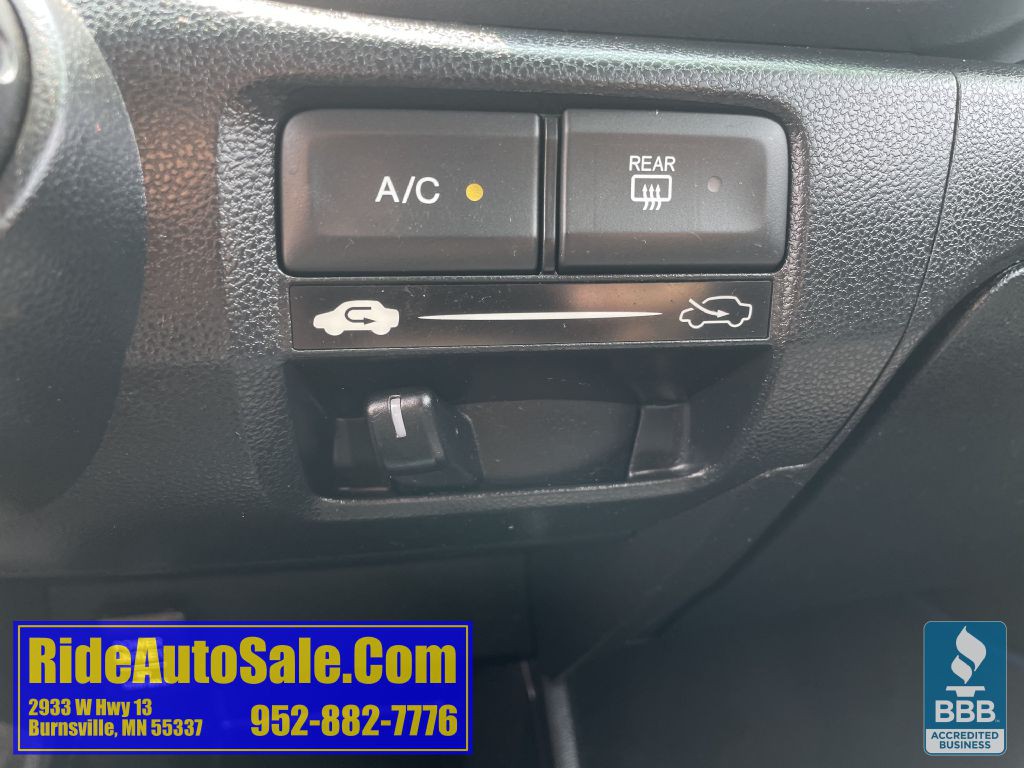 2013 Honda Fit Image 36
