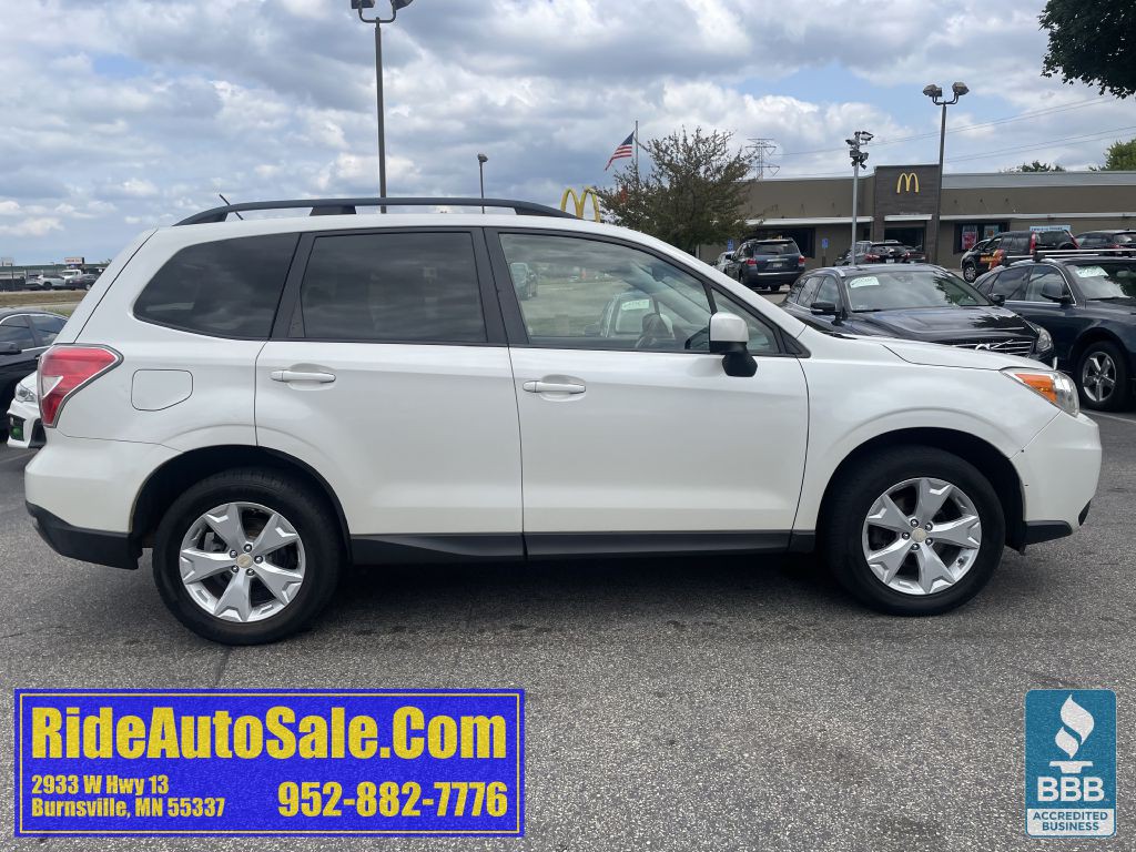 2015 Subaru Forester Image 4