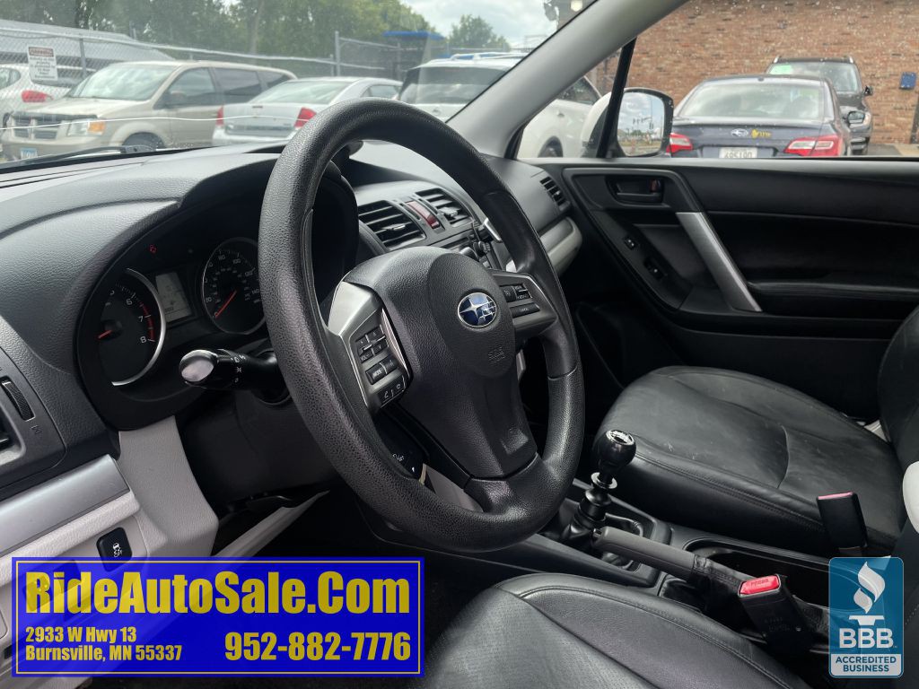 2015 Subaru Forester Image 10
